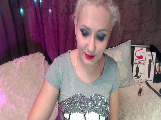 Live sex webcam photo for AnitaMoore #271404130