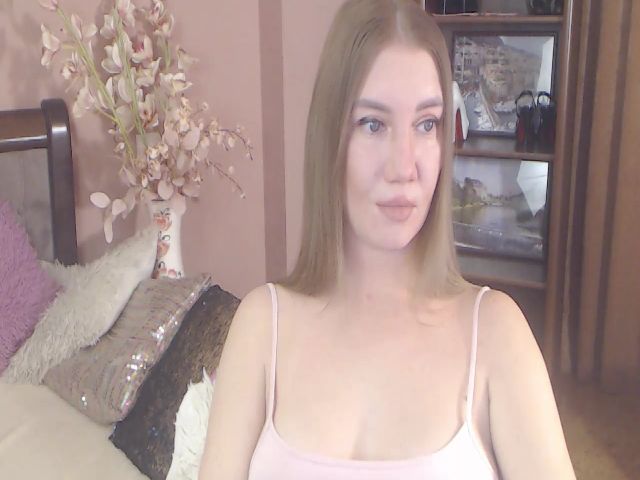 Live sex webcam photo for Kelly7B #271402453