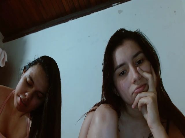 Live sex webcam photo for Girlhot29 #271396092