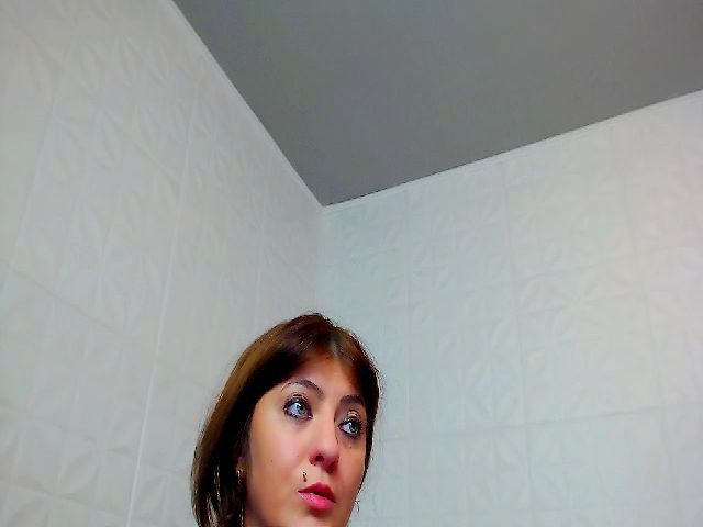 Live sex webcam photo for ScreamSlutty #271399258