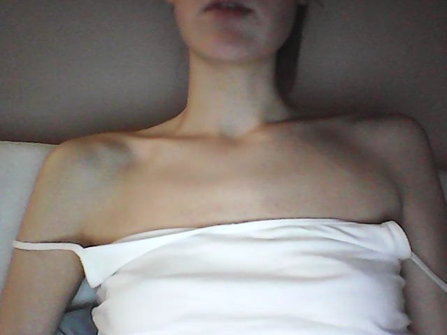 Live sex webcam photo for Eva_Knight #271408621