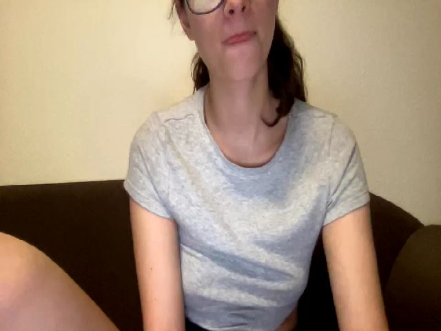 Live sex webcam photo for Kriss1924 #271407591