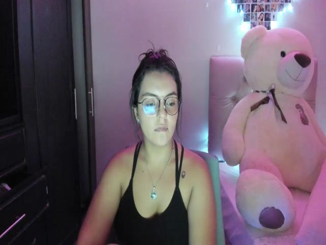 Live sex webcam photo for thays_mawakye #271408419