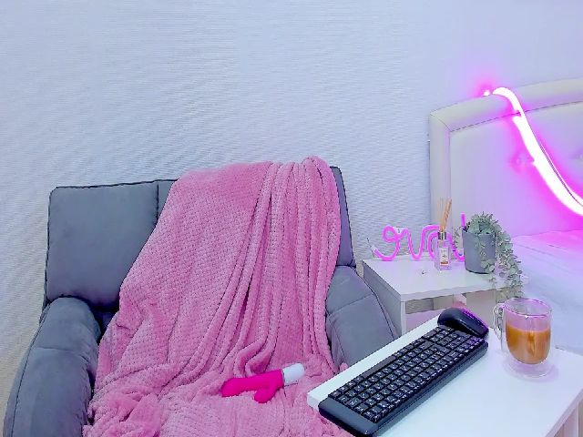 Live sex webcam photo for Jade_Grail #271396725