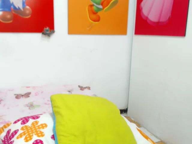 Live sex webcam photo for LeilaEvanns #271402219