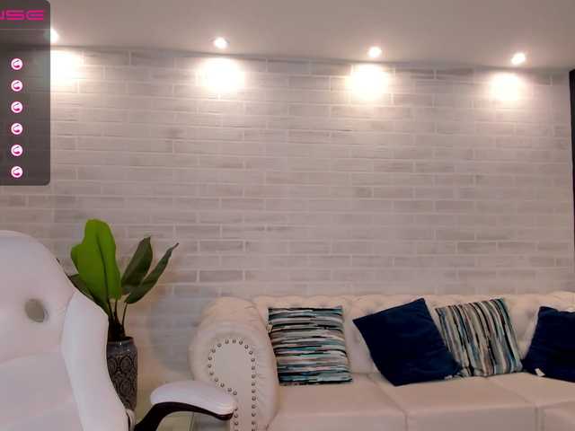 Live sex webcam photo for MariamRivera #271405157