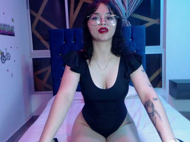 Live sex webcam photo for isabellewhite #271398047