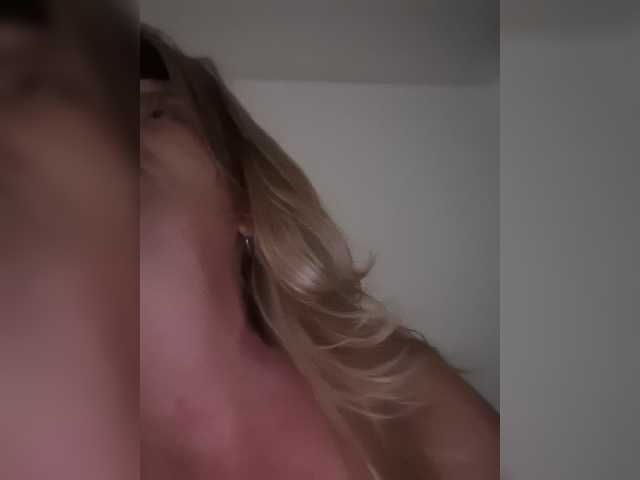 Live sex webcam photo for JennaDeluxe #288022515