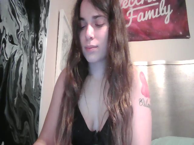 Live sex webcam photo for starr59 #271394871