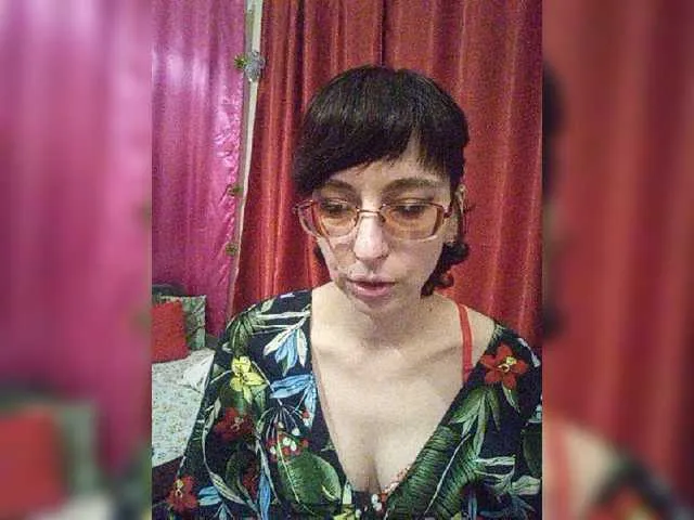 Live sex webcam photo for LeonaSplash #271405265