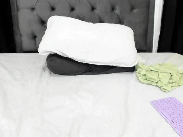 Live sex webcam photo for Anastasiavok #271393092