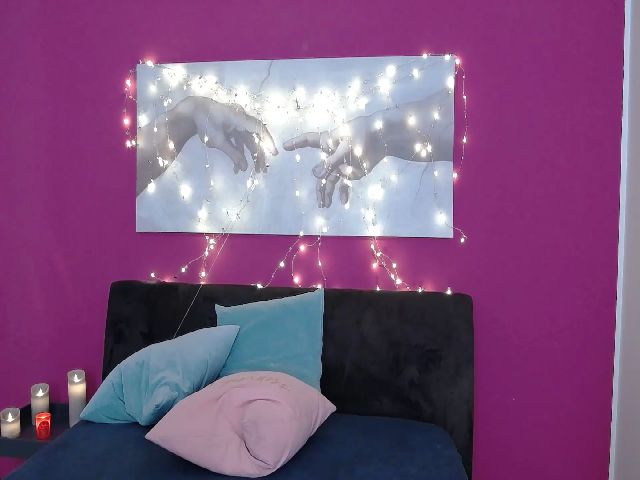 Live sex webcam photo for Eninvisble #271400024