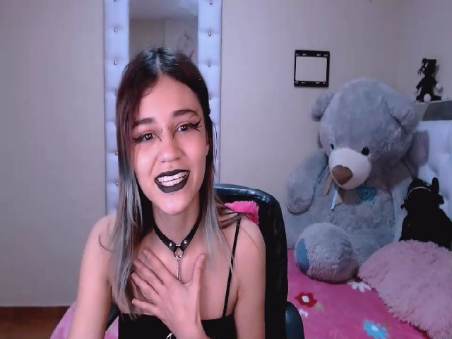 Live sex webcam photo for ElektraLane #271395133