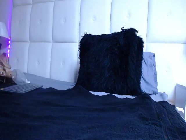 Live sex webcam photo for Ashley_mitc #271406386