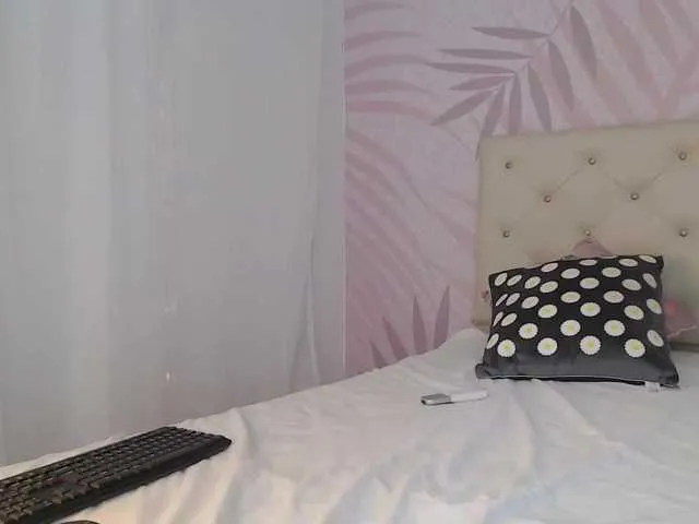 Live sex webcam photo for Katalinasmith #271405761