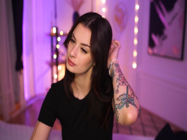Live sex webcam photo for lucynutyy #271396656