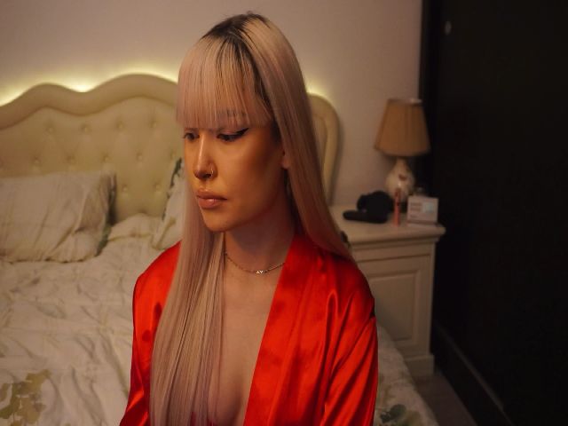 Live sex webcam photo for GoddessMilena #271395531