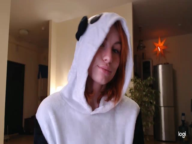 Live sex webcam photo for RedheadMila #271403689