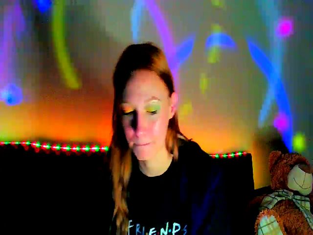 Live sex webcam photo for EmillyGinger #271407673