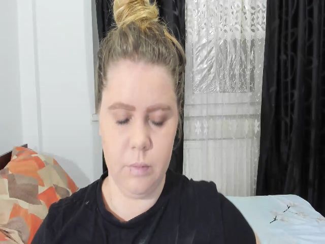 Live sex webcam photo for Jessarodes #271402763