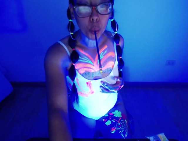 Live sex webcam photo for sasha-onai #271397407