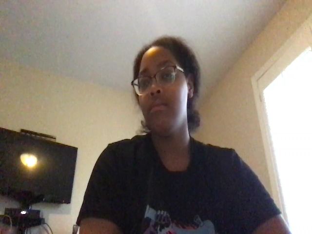 Live sex webcam photo for LoverGirl4200 #271403836