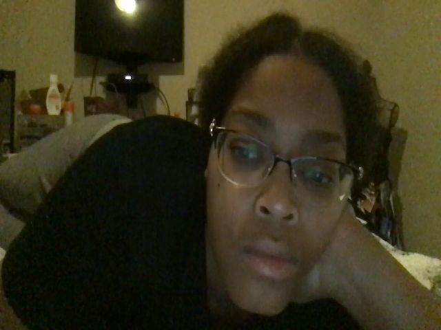 Live sex webcam photo for LoverGirl4200 #271403981