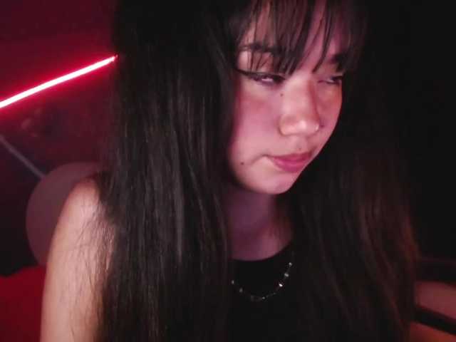 Live sex webcam photo for MarieCallin #271398027