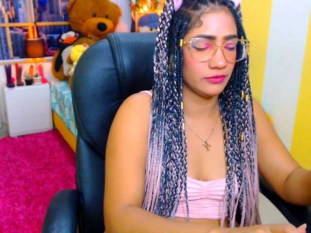 Live sex webcam photo for Eloveskamy #271414146