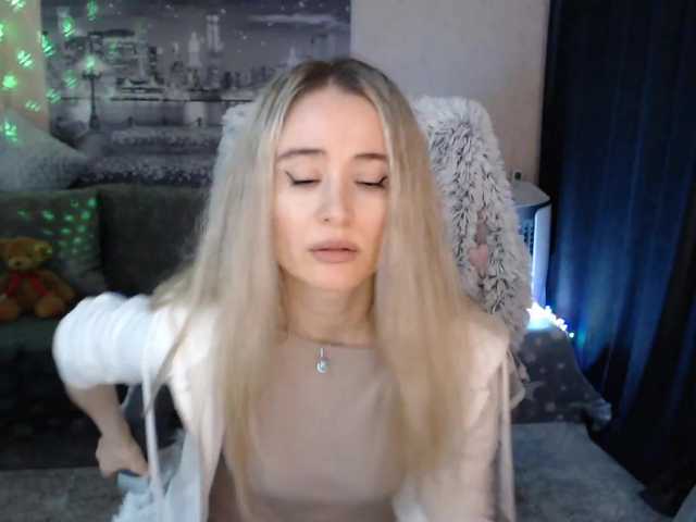 Live sex webcam photo for xyliganka777 #271409181