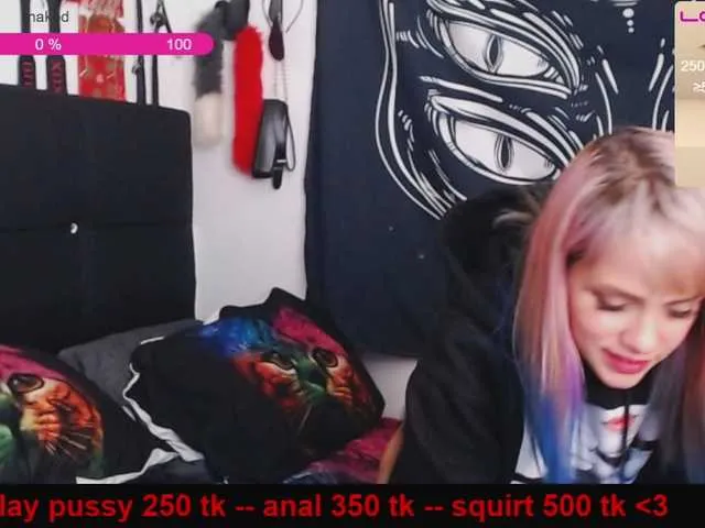 Live sex webcam photo for -LlonaKoons #271410160