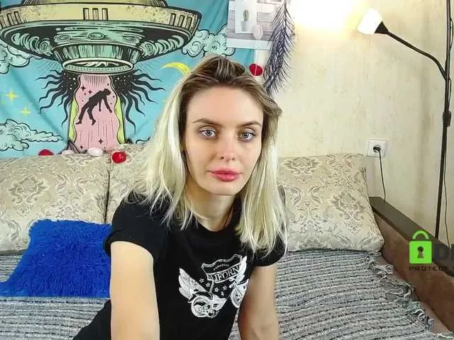 Live sex webcam photo for gloriawoo #271409562