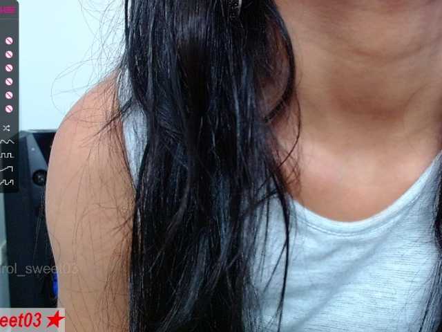 Live sex webcam photo for karol-sweet02 #271422362