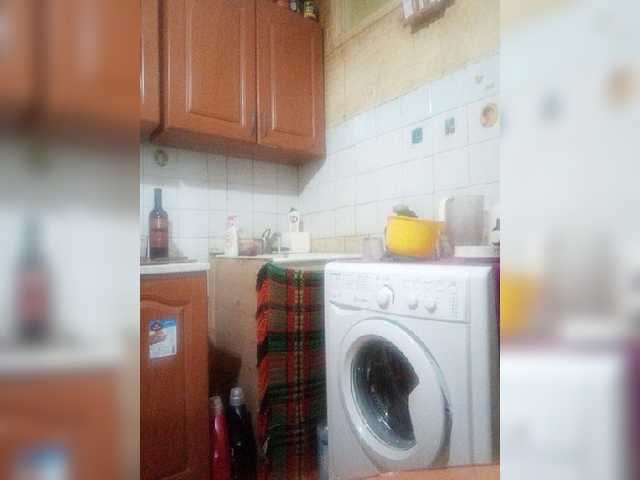 Live sex webcam photo for -Raven40- #271413452