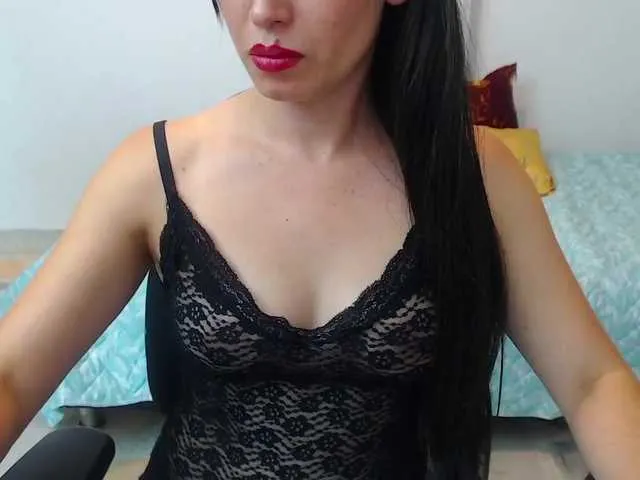 Live sex webcam photo for ElianaKin #271410407
