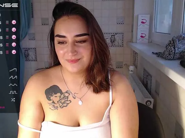 Live sex webcam photo for MilaLav #271416508