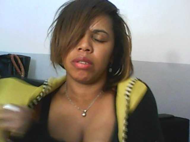 Live sex webcam photo for jojosquirt #271409540