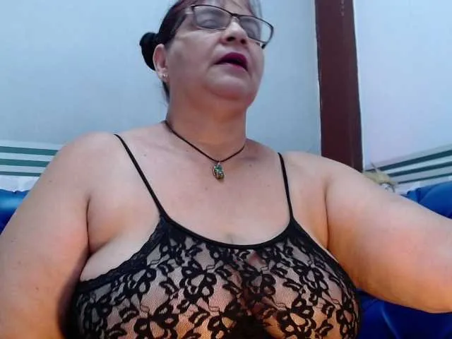 Live sex webcam photo for LauraRiley #271422306