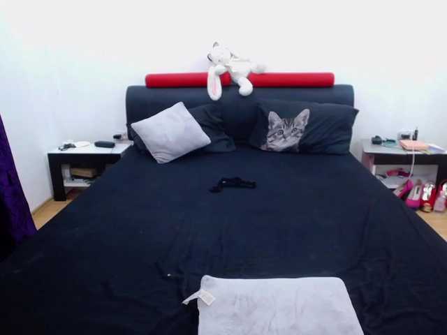 Live sex webcam photo for AleeCherry #271417637