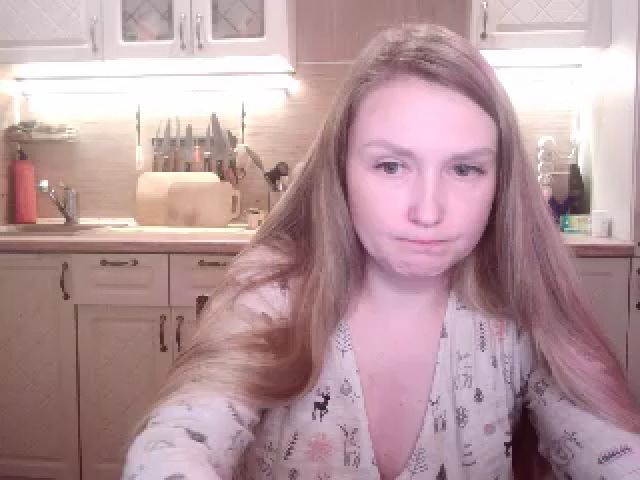 Live sex webcam photo for JaneGrey111 #271418768