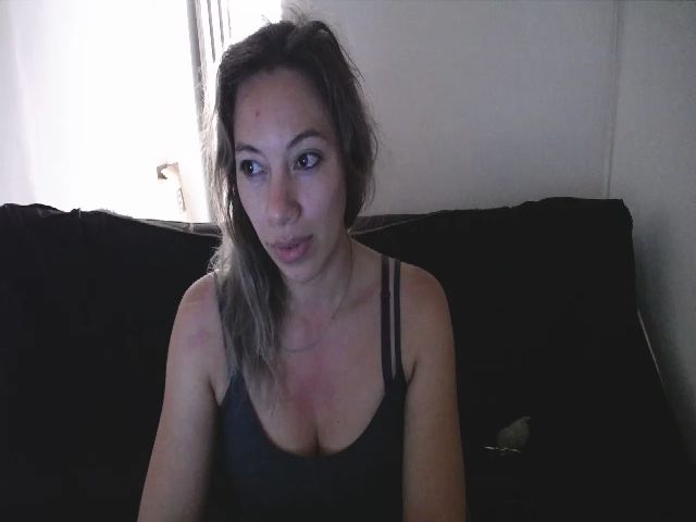 Live sex webcam photo for yenlo #271424130