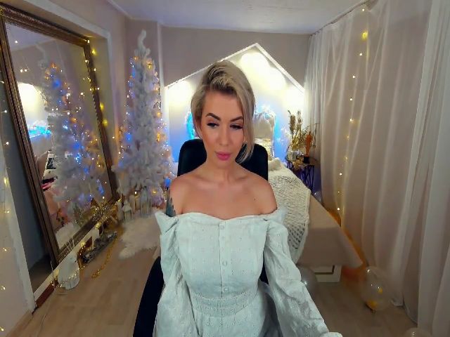 Live sex webcam photo for ArielAniston #271418575