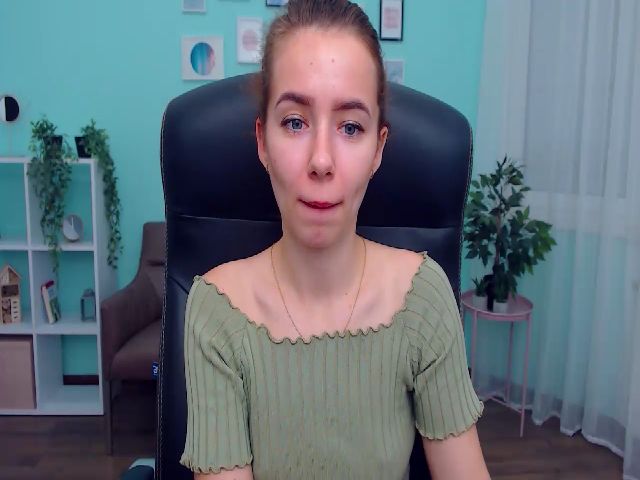 Live sex webcam photo for MircellaGrey #271412303