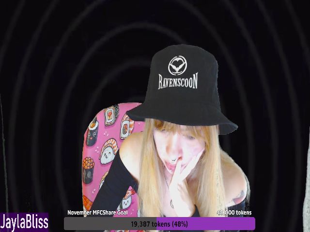 Live sex webcam photo for JaylaBliss #271424457