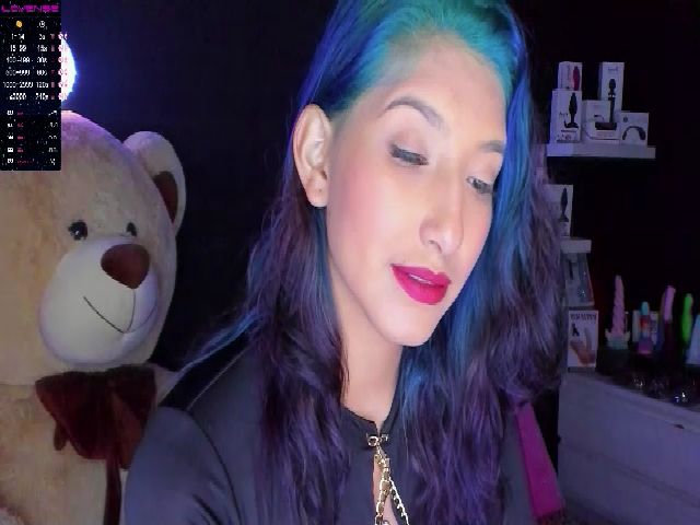 Live sex webcam photo for Valeriia_18 #271418241