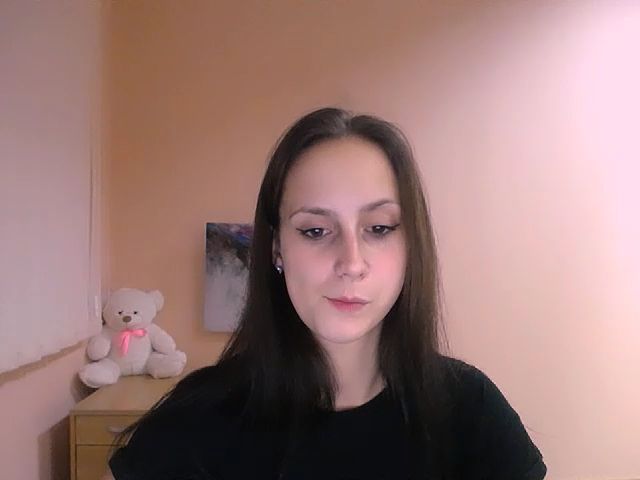 Live sex webcam photo for CuddliesNikki #271411855