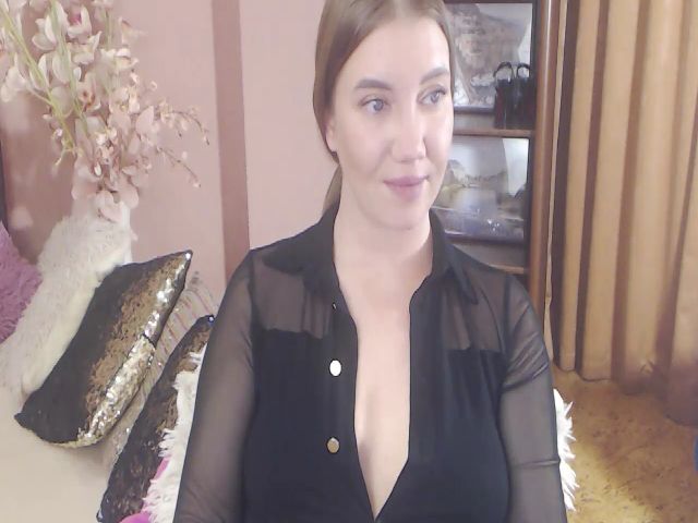 Live sex webcam photo for Kelly7B #271418721