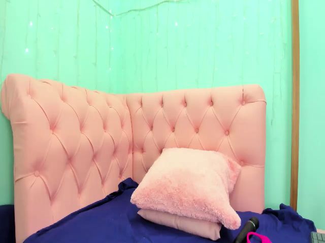 Live sex webcam photo for Kimberly_7 #271417875