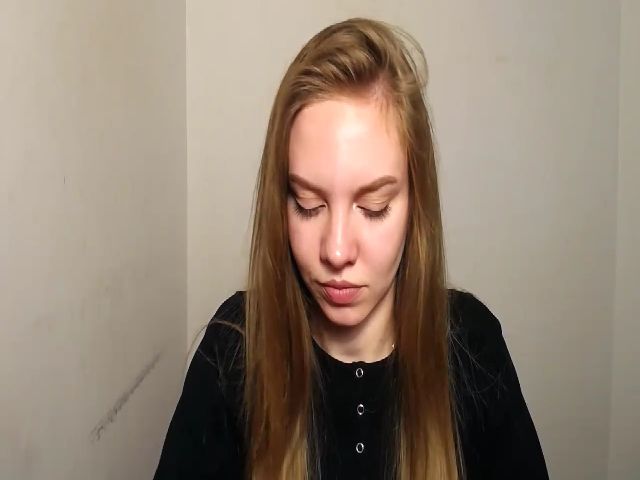 Live sex webcam photo for HappySecret_ #271423385