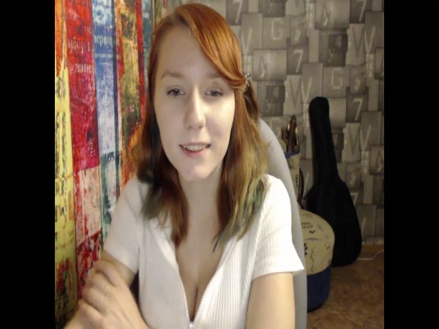 Live sex webcam photo for NikiFoks18 #271411812